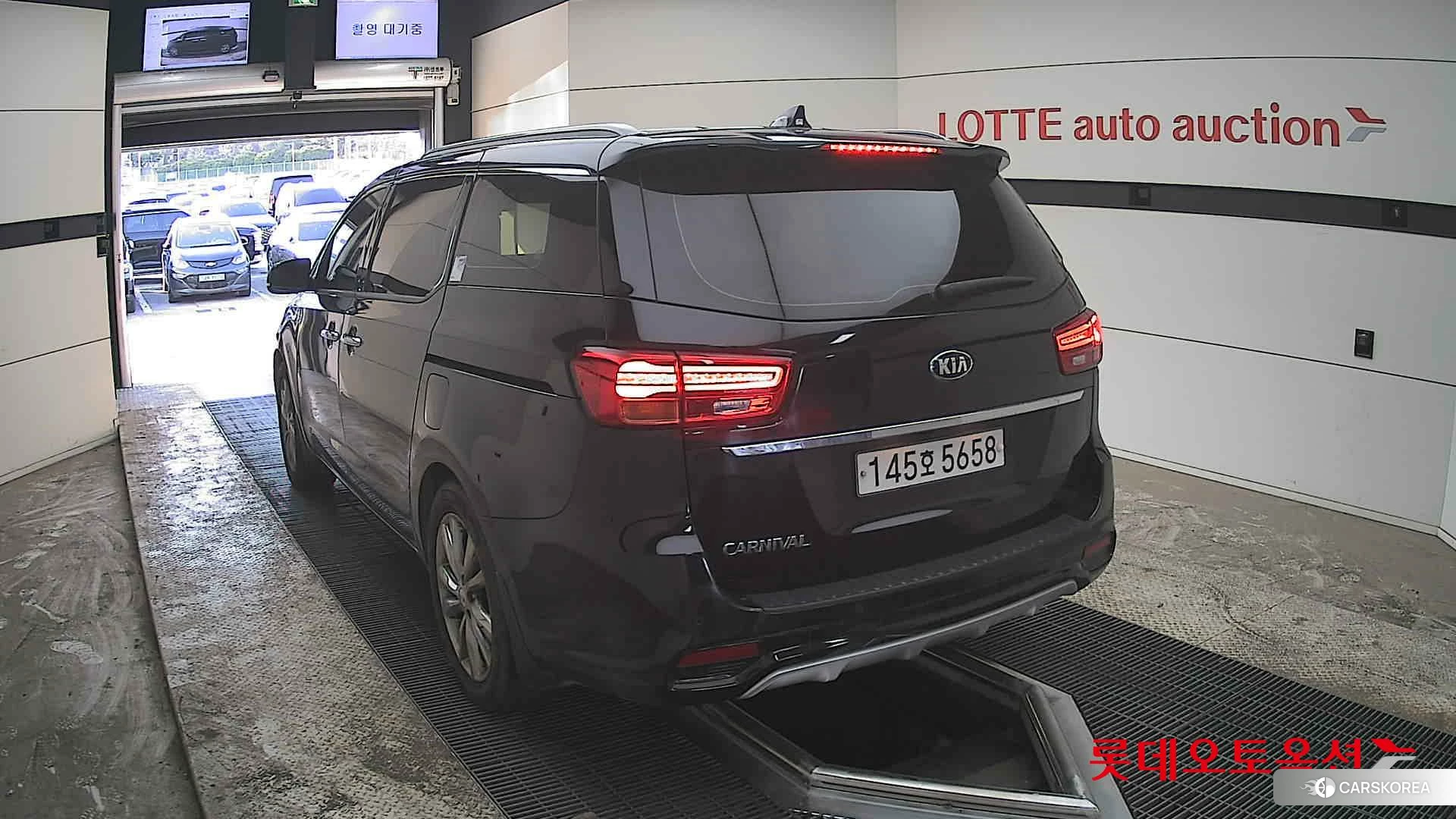 Kia Carnival id 3882157 из Кореи 36