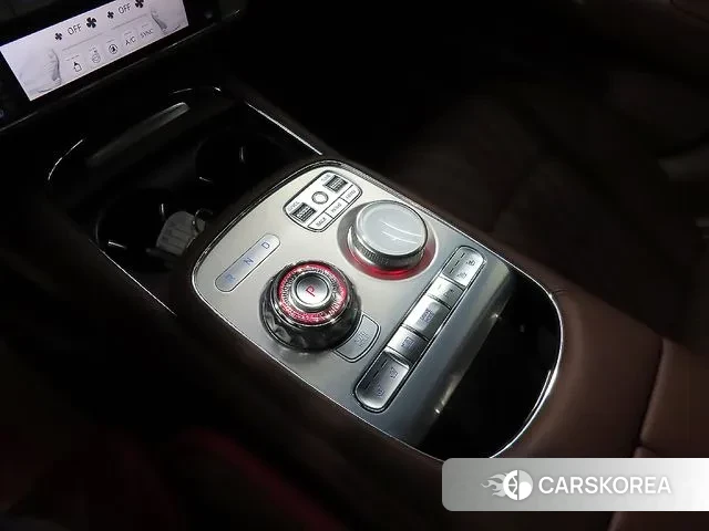 Genesis G90 (RS4) id 3399003 из Кореи 19