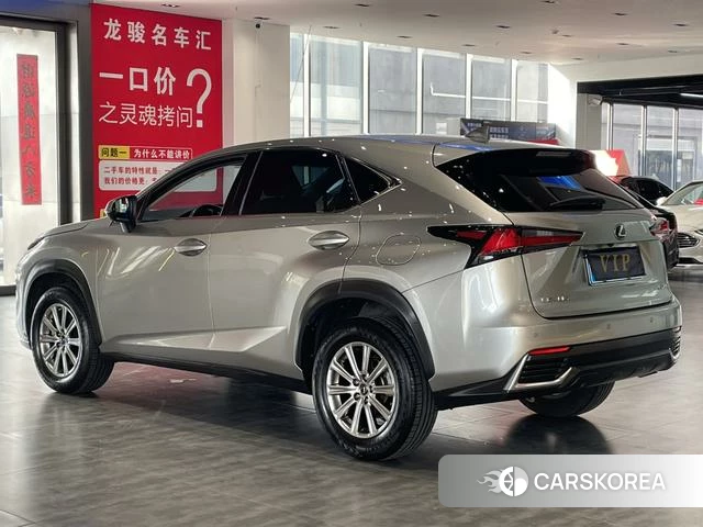 Lexus NX id 4261882 из Китая 16