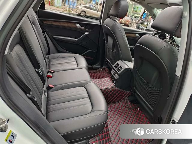 Audi Q5L id 4261561 из Китая 9