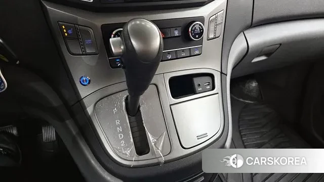 Hyundai The New Grand Starex id 3703540 из Кореи 19