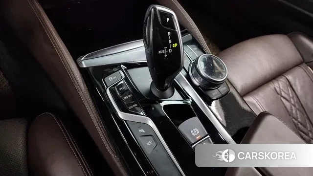 BMW 5 Series (G30) id 3627188 из Кореи 19