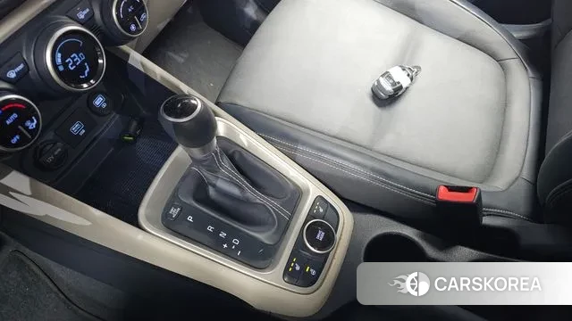 Hyundai Venue id 3374653 из Кореи 19