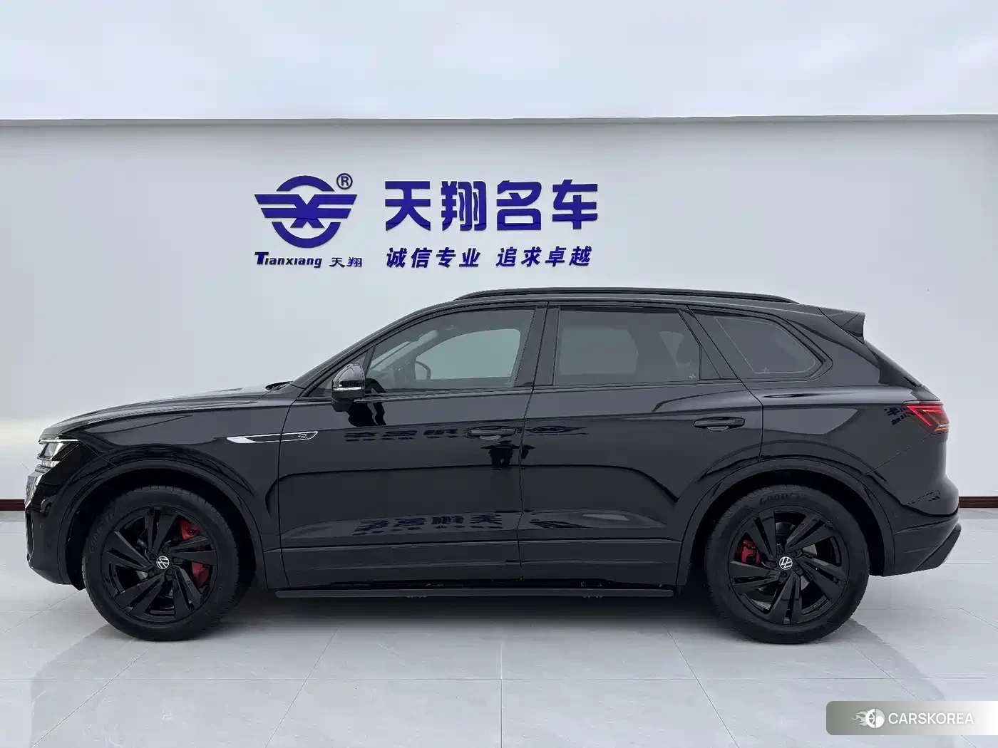 Volkswagen Touareg id 4539312 из Китая 22