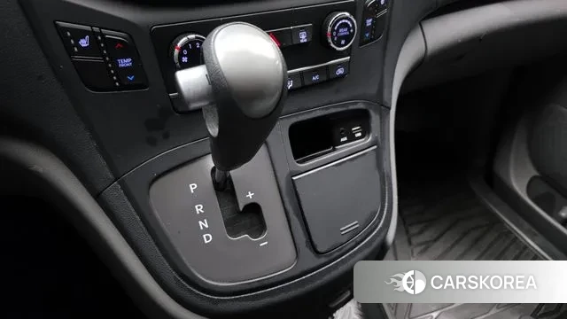 Hyundai The New Grand Starex id 3243815 из Кореи 19