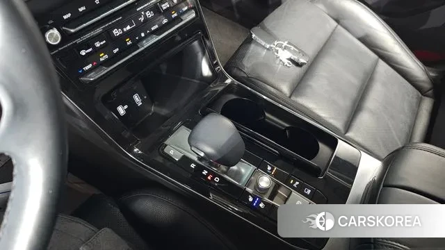 Kia K7 Premier Hybrid id 3225993 из Кореи 19