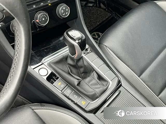 Volkswagen Sagitar id 4353737 из Китая 27