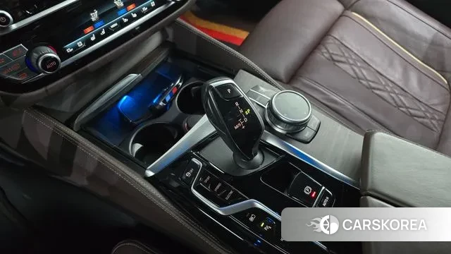 BMW 5 Series (G30) id 3488684 из Кореи 19