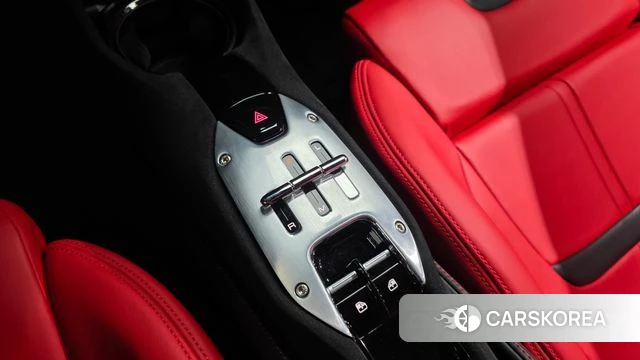 Ferrari SF90 Stradale id 4383271 из Кореи 19