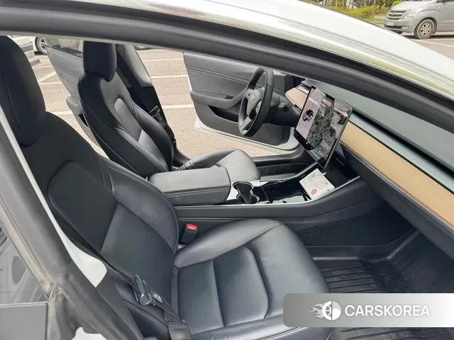 Tesla Model 3 id 3274889 из Кореи 10