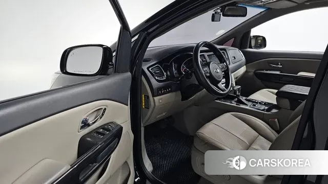 Kia The New Carnival id 3718630 из Кореи 19