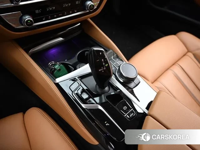 BMW 5 Series (G30) id 2959411 из Кореи 19