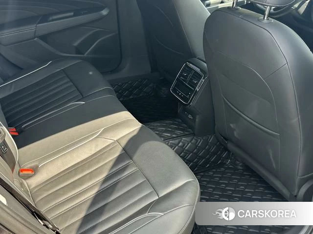 Volkswagen Passat id 4290624 из Китая 9