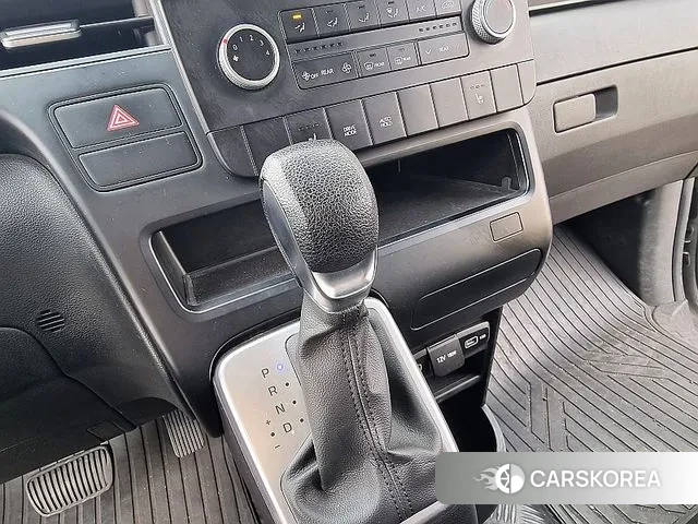 Hyundai Staria id 3640362 из Кореи 18