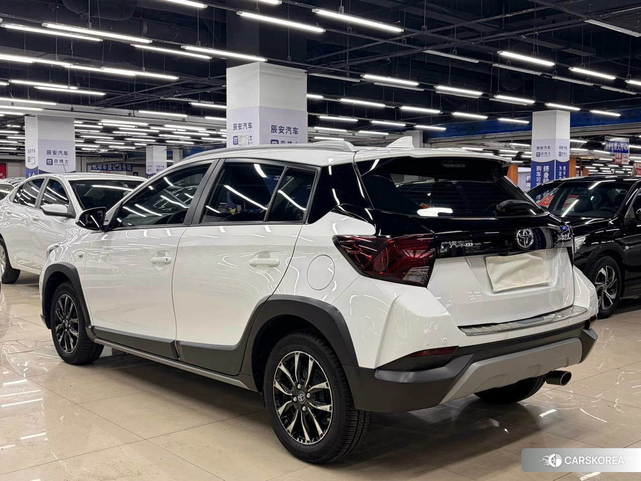Toyota Yaris L id 4453889 из Китая 9