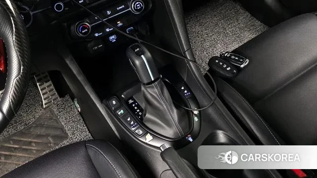 Hyundai Veloster (JS) id 2999418 из Кореи 19