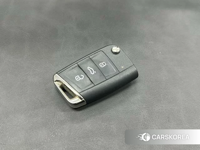 Jetta VS5 id 4216874 из Китая 19
