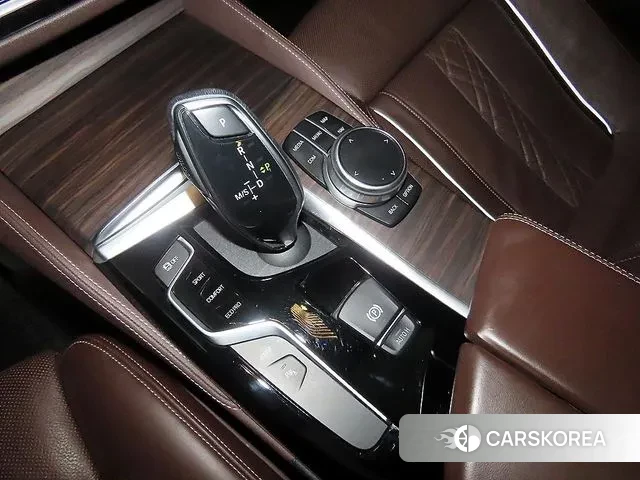 BMW 5 Series (G30) id 3757031 из Кореи 18