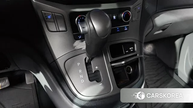 Hyundai The New Grand Starex id 3182742 из Кореи 19