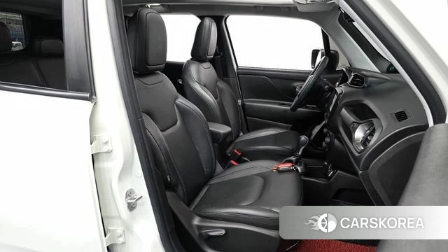 Jeep Renegade id 3827374 из Кореи 19