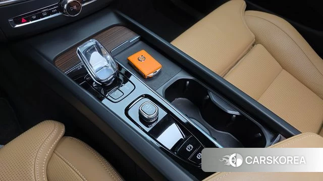 Volvo XC60 second Generation id 4871661 из Кореи 33