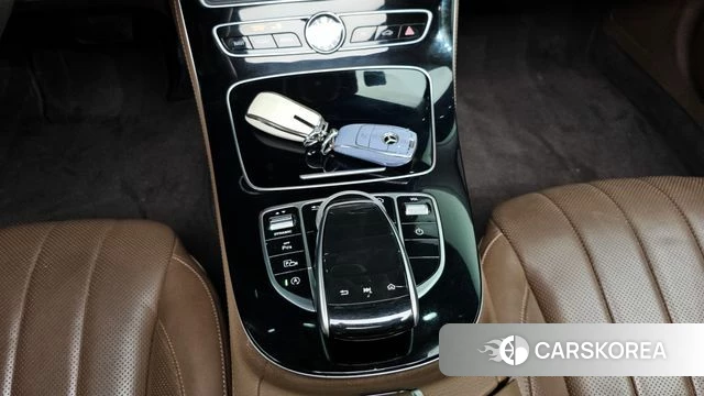 Mercedes-Benz E-Class W213 id 4250831 из Кореи 33