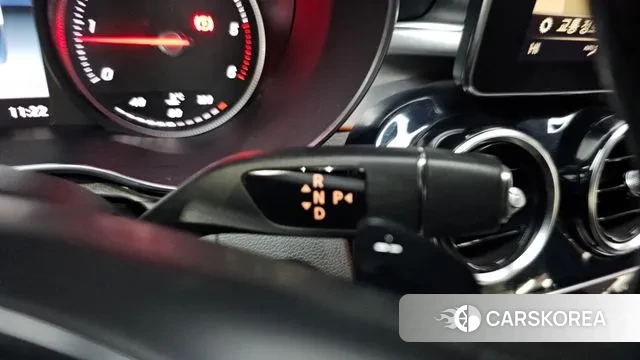 Mercedes-Benz C-Class W205 id 3718638 из Кореи 19