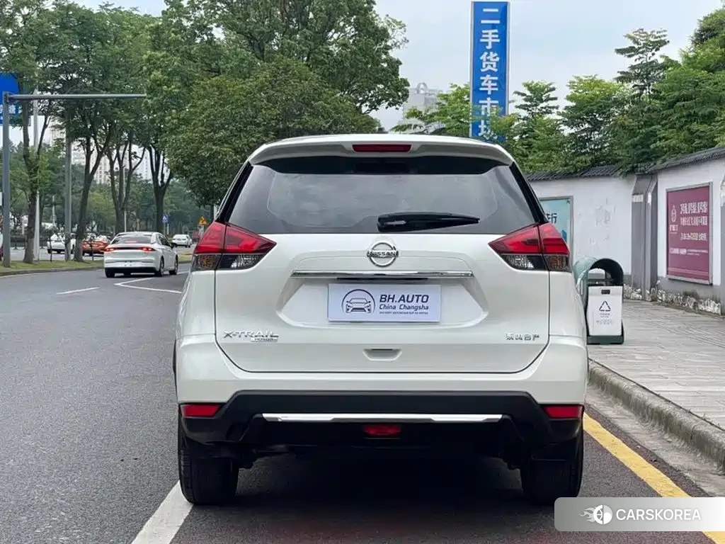 Nissan Qijun id 4654634 из Китая 18