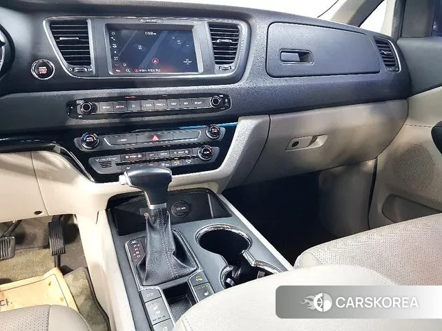 Kia The New Carnival id 3592947 из Кореи 19