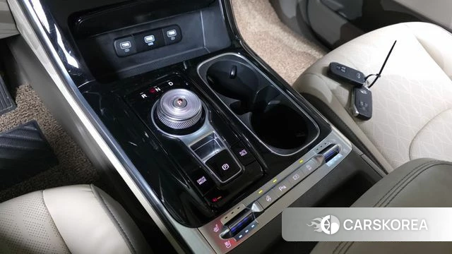 Kia Carnival 4th generation id 3910901 из Кореи 19