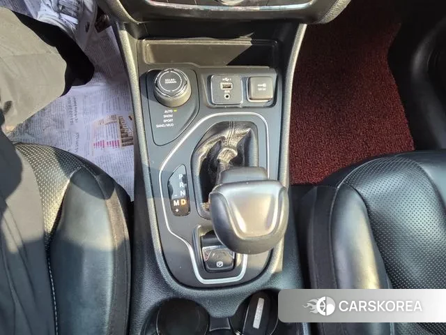 Jeep Cherokee (KL) id 3259276 из Кореи 18