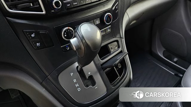 Hyundai The New Grand Starex id 4638128 из Кореи 29