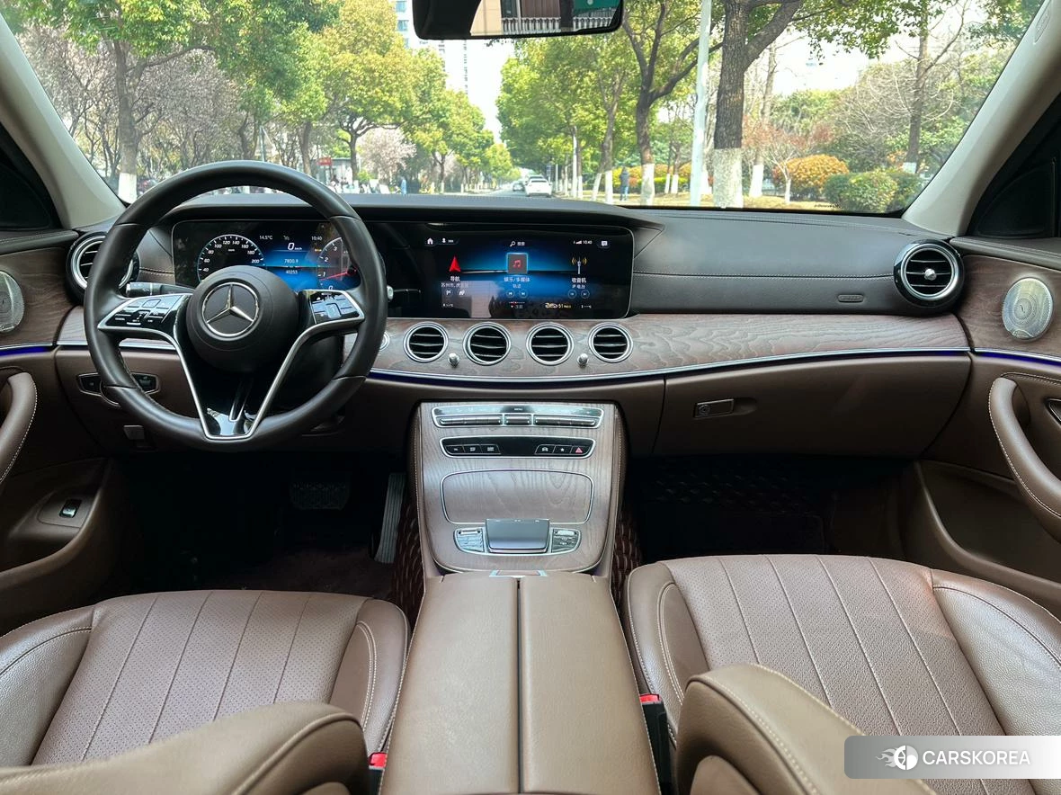 Mercedes-Benz E-class id 4486430 из Китая 21