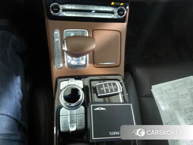Genesis G90 id 4842608 из Кореи 19