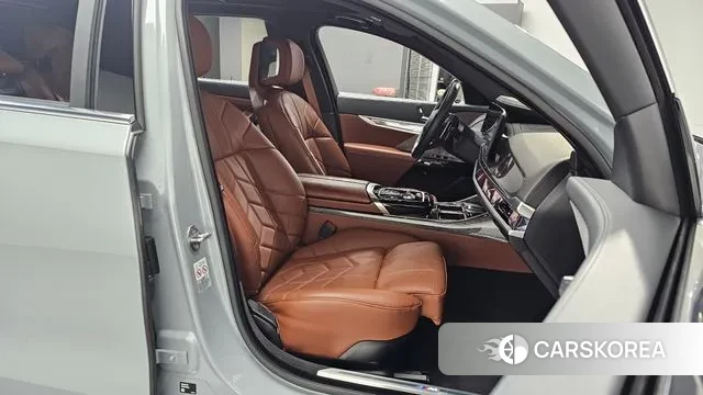 BMW 7 Series (G70) id 3571459 из Кореи 19