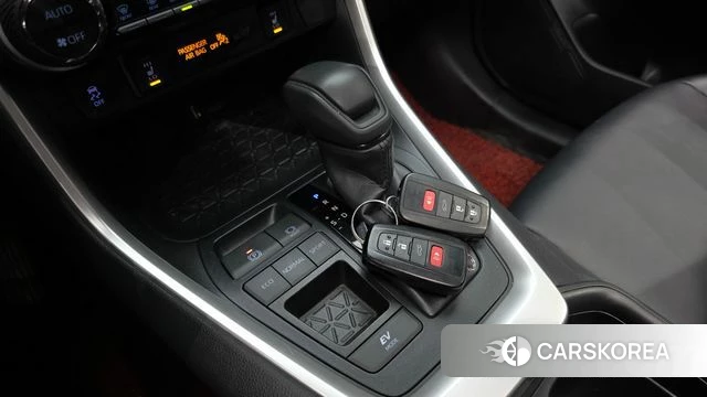Toyota RAV4 5th Generation id 4780700 из Кореи 36