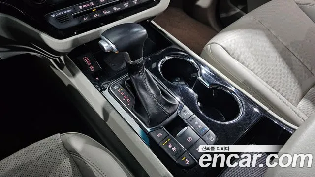 Kia The New Carnival id 2435137 из Кореи 19