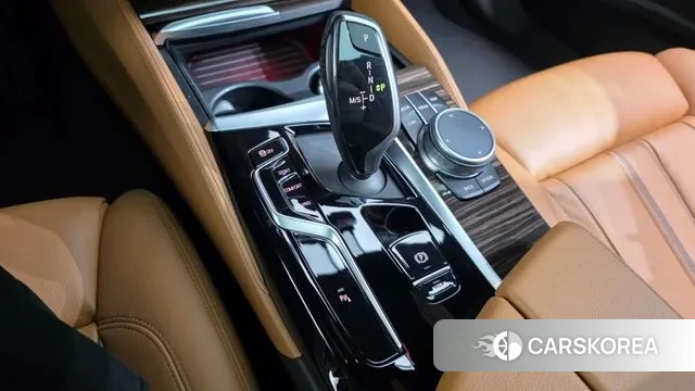 BMW 5 Series (G30) id 3787758 из Кореи 19