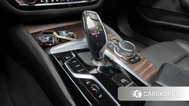 BMW 5 Series (G30) id 3384088 из Кореи 19