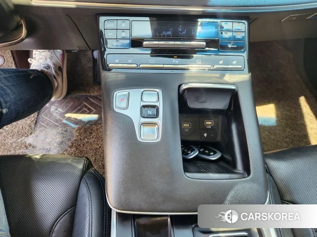 Hyundai The New Grandeur IG id 4419719 из Кореи 19