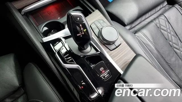 BMW 5 Series (G30) id 2858552 из Кореи 19