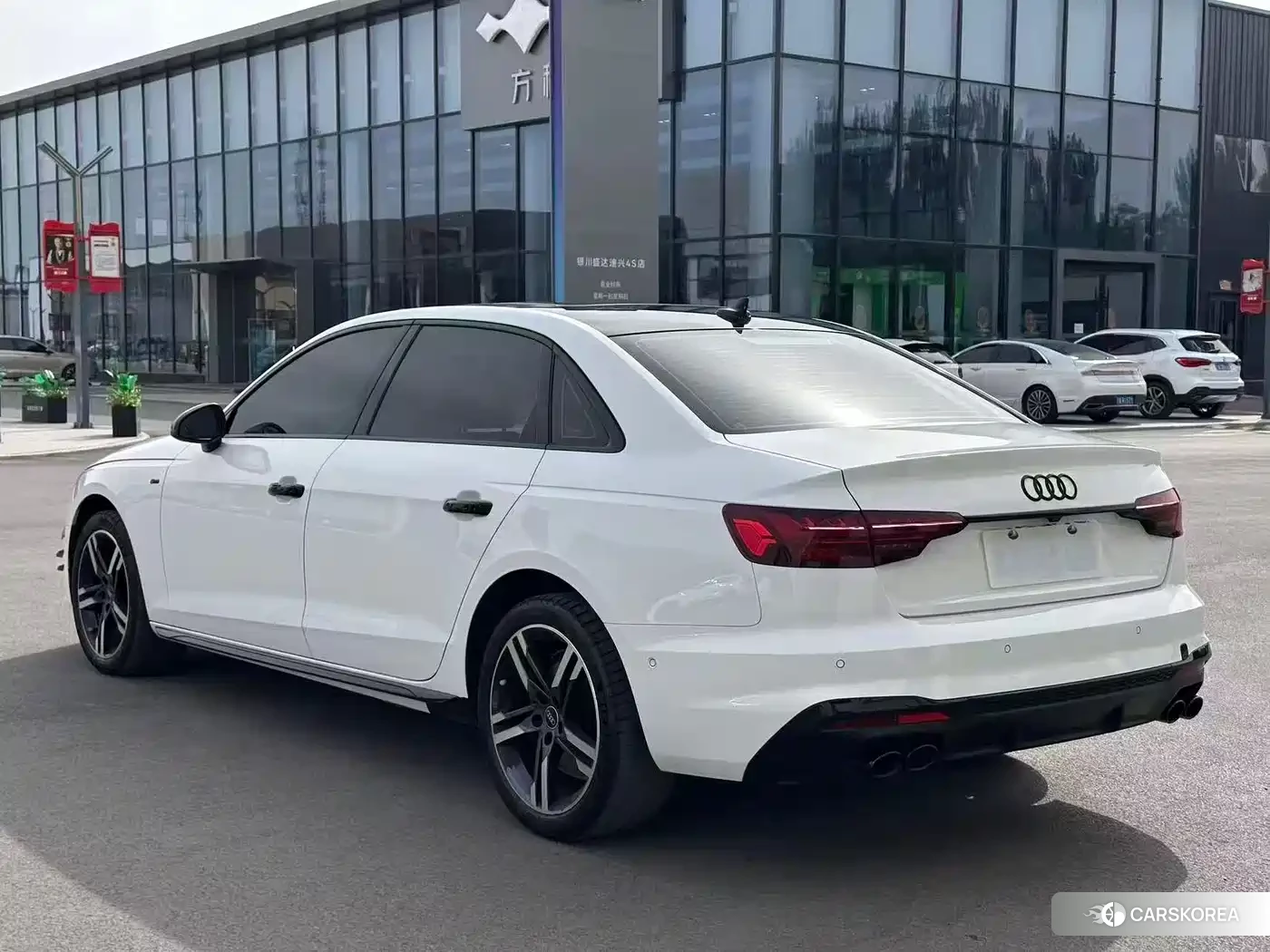 Audi A4L id 4644448 из Китая 9