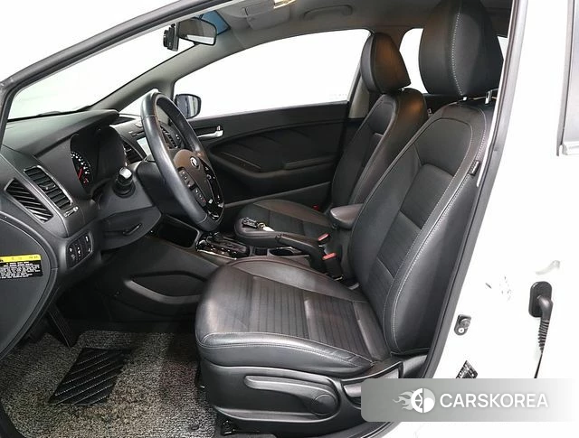 Kia The New K3 id 3917431 из Кореи 18