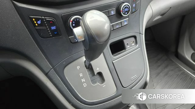 Hyundai The New Grand Starex id 4944299 из Кореи 19