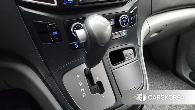 Hyundai The New Grand Starex id 3357099 из Кореи 19