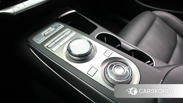 Genesis GV70 id 4518935 из Кореи 18