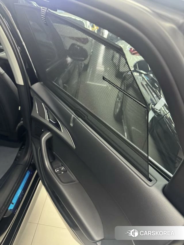 Audi A6L id 4207819 из Китая 9