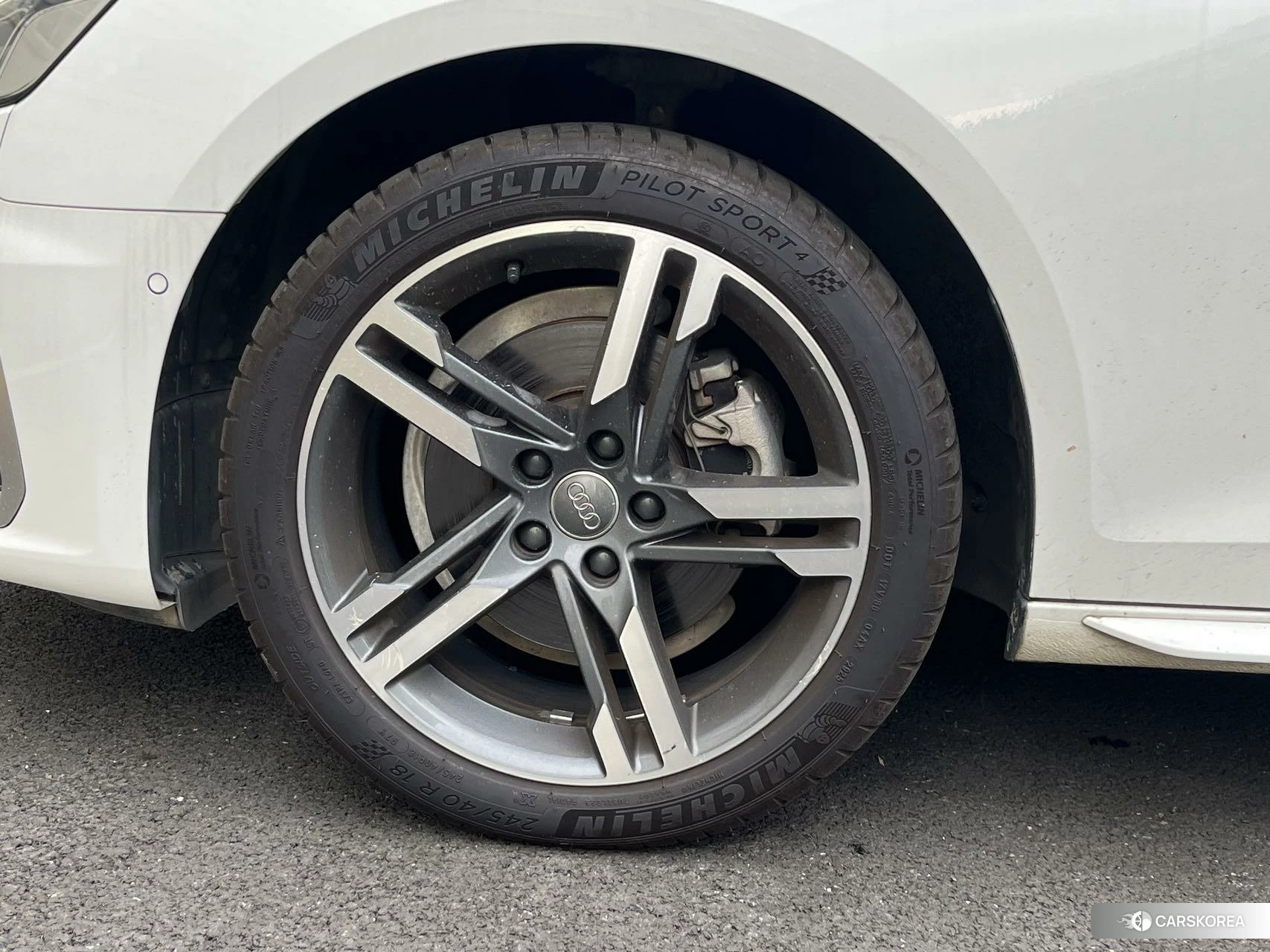 Audi A4L id 4499099 из Китая 16
