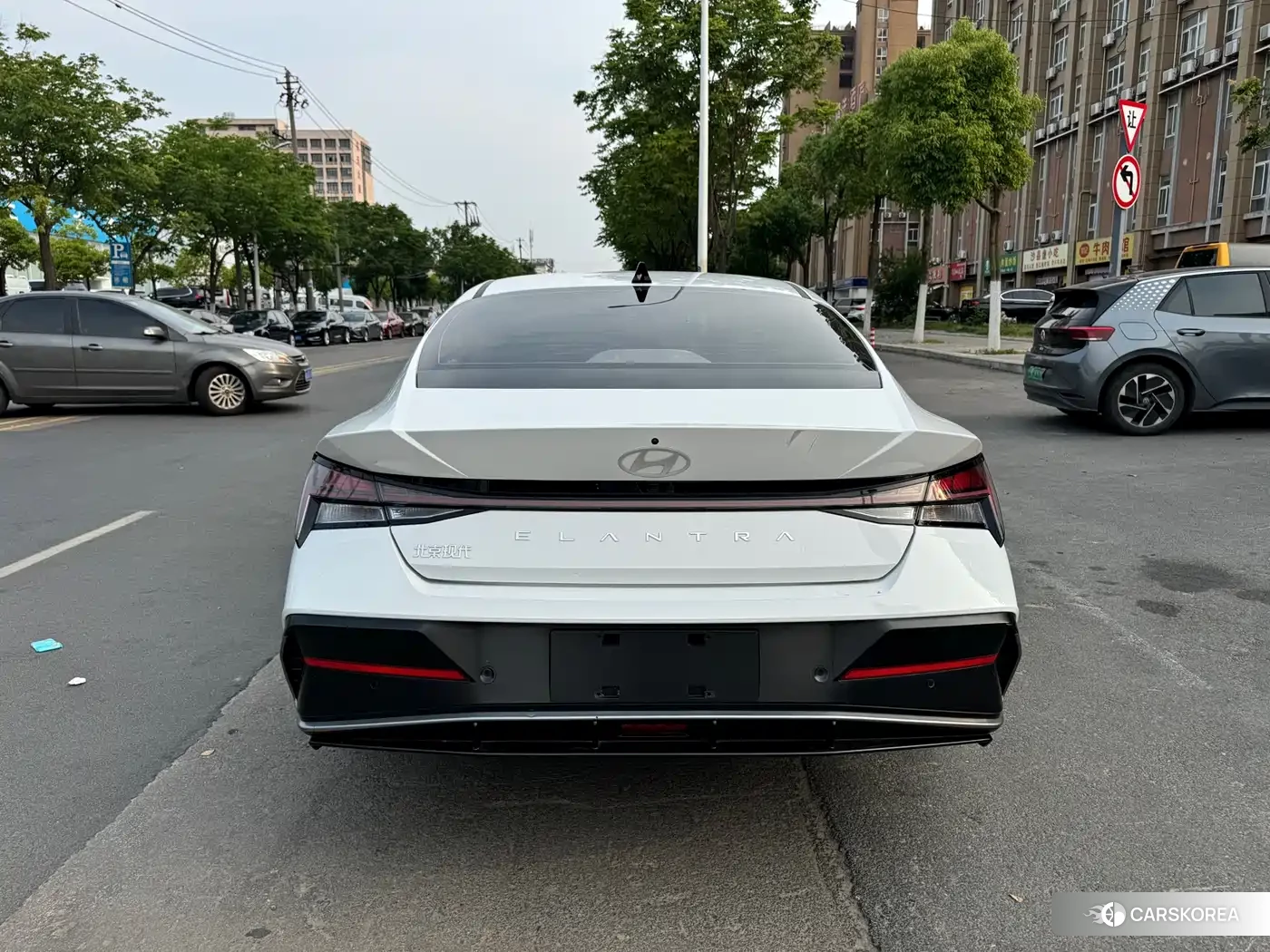 Hyundai Elantra id 4514288 из Китая 13