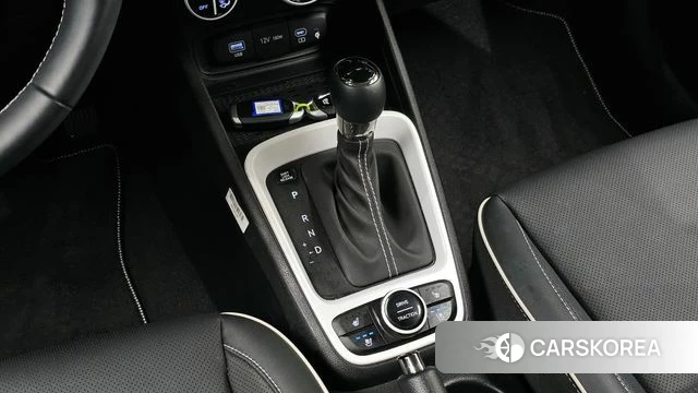 Hyundai Venue id 4308725 из Кореи 31